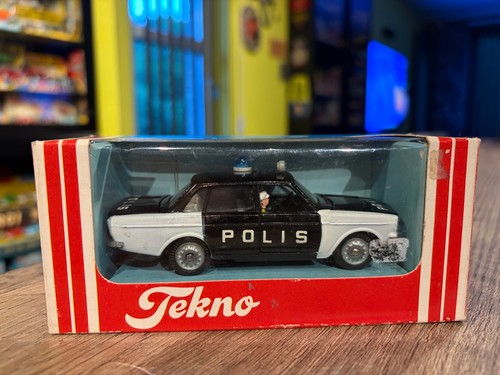 Tekno volvo 144 - tekno, polis