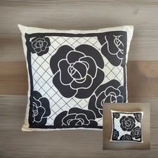 2 Designer Kissenhüllen Parfum Hersteller Kamelien Logo Modern French Style ?