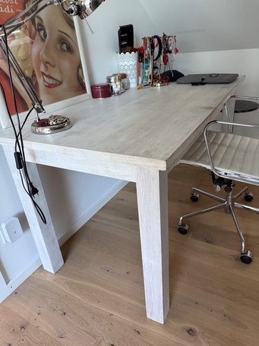 Schreibtisch - ,