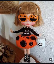 Takara Blythe Puppe mit Schlafaugenfunktion Halloween Bob Haircut Violet Eyes