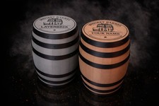 Whiskey-Fass Flaschenhalter