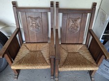 Alte Rittersessel mit Armlehne