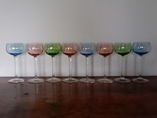 8 hochstielige farbige