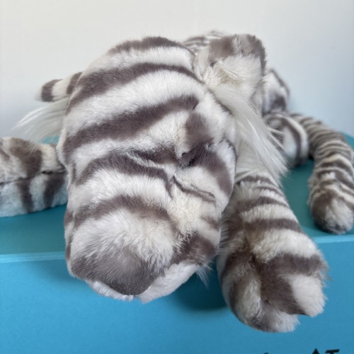 Jellycat sasha snow tiger - sasha,