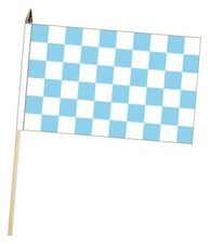 Himmelblau und weiß karierte