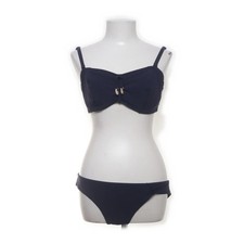 Rosa Faia, Bikini, Größe