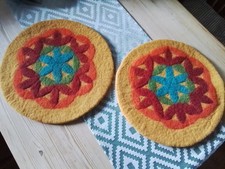 Platzsets 2 Stück gefilzt 36 cm Durchmesser Mexico dick robust Handarbeit NEU
