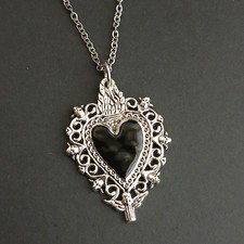 Gothic Heiliges Herz Halskette