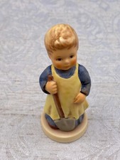 HUMMEL FIGUR GOEBEL FIGUR AUS