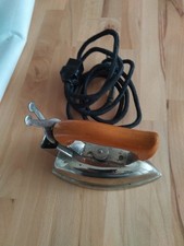 Vintage Reisebügeleisen AEG