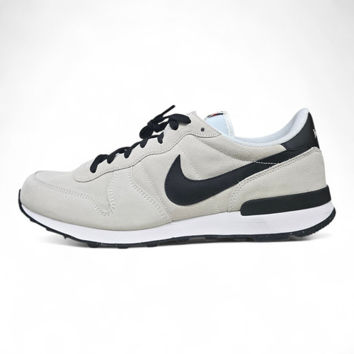 Nike internationalist by - nike,