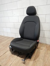 Sitz Audi A1 8X 5 Türer Sportback vorne rechts Stoff  schwarz  mit Airbag