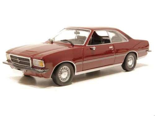 Opel rekord coupé 1975 - d,