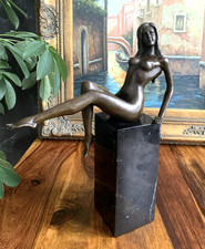 Bronzefigur Jungfrau Bronze