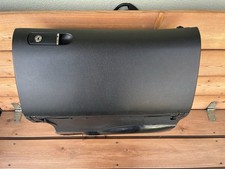 Audi A4 8E B6 B7 Handschuhfach