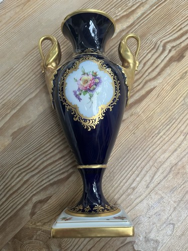 Prunkvolle amphore goldenen - prunkvolle,
