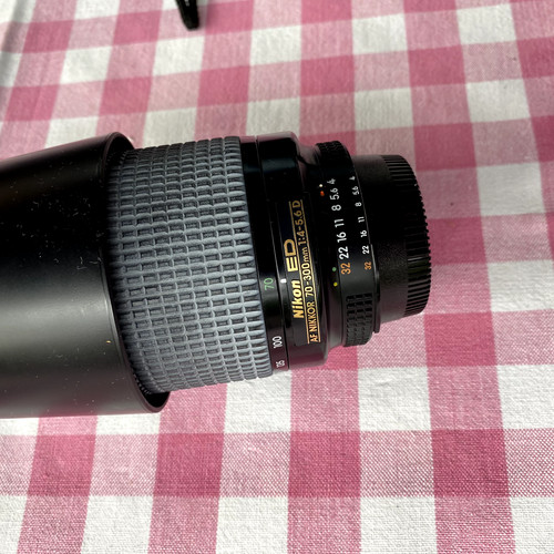 Nikon 300 0 5 - 70-300, mm