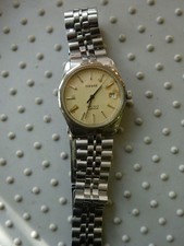 TISSOT PR100 SAPHIR - Herren-Armbanduhr silberfarben mit Metallarmband