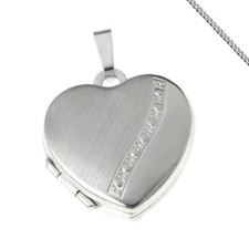 Medallion heart iced mat