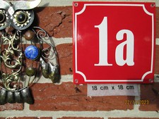 Hausnummer Emaille 1a, 2a,3a,4a,5a,6a,7a,8a,9a,10a,11a,12a,13a, weiß-rot 18x18cm