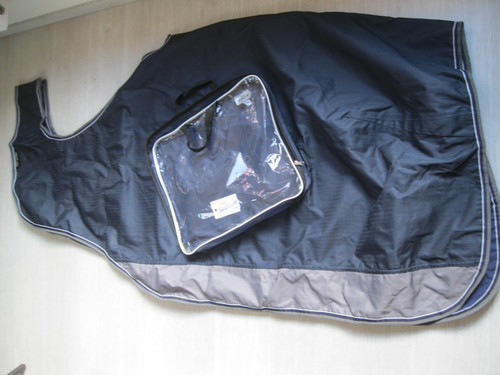 Neue equitheme ausreit - neue,