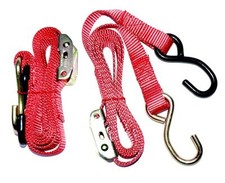 Rote Spanngurte mit Haken