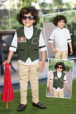 3-teiliger grüner Anzug für