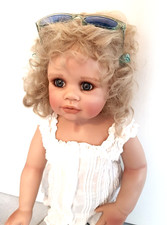 Tippi von Monika Levenig Künstlerpuppe aus Vollvinyl, 68 cm, mit Zertifikat, Top