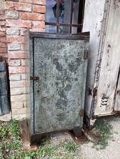 K.Bullmer Werkzeug Schrank im Industriedesign Metall org. 40er Jahre Top