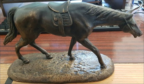 Bronze gesatteltes pferd - bronze-gesatteltes,