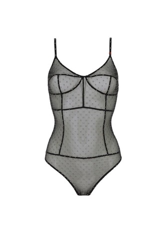 Love stories body - body, cece