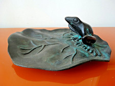 Kunst Bronze Figur Frosch auf