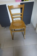 alter Stuhl  - Holz -