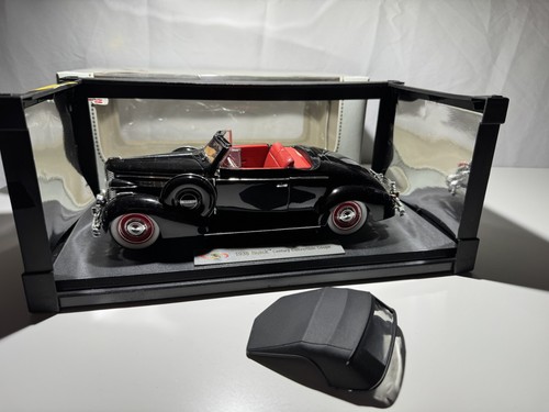 Signature models buick - 1:18,