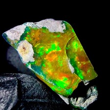 Feuer Opal gemstone