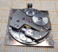 Älteres Handaufzug Werk DESIRA AS 1758 / 1759 defekt Unruhe OK GB6 B