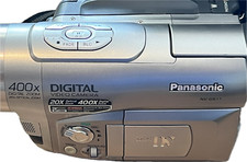 Panasonic NV-DS11 Mini DV Camcorder mit Zubehörpaket - Videokamera Kamera