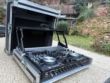 Denon DN-MC 6000 MK2 DJ Controller inkl. Workstation und weiteres Zubehör