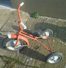 DDR Dreirad Rot Rad für