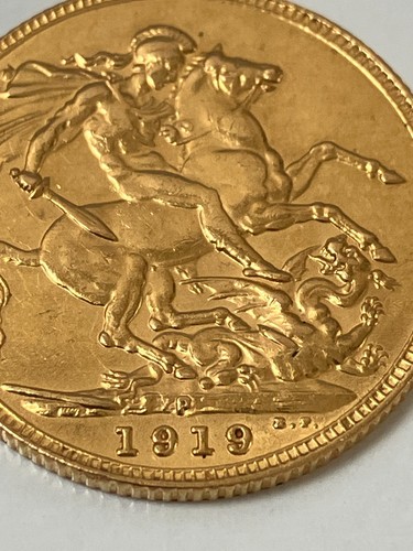Gold sovereign 1919 - gold, v