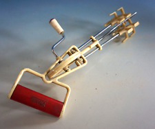 Gerda Vintage Schneebesen Kunststoff Wirtschaftswunderzeit wohl 50er (F024-2414)