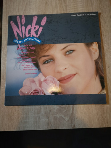 Vinyl nicki - ,