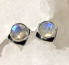 Ohrringe Ohrstecker mit Regenbogen Mondstein, 925er Silber facettiert Labradorit