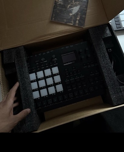 Elektron analog rytm - analog,