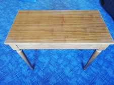 Klavierbank aus Holz zum