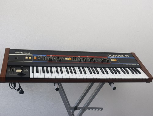 Roland juno 61 - -,