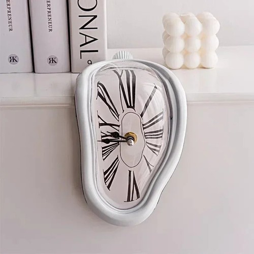 Surreale schmelzende wanduhr - surreale,