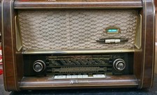 Neckermann-Versand KG Triumph W 111/35  Röhrenradio
