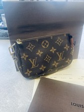 Louis Vuitton Mini Pochette