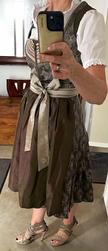 Neuwertiges sportalm dirndl - neuwertiges,